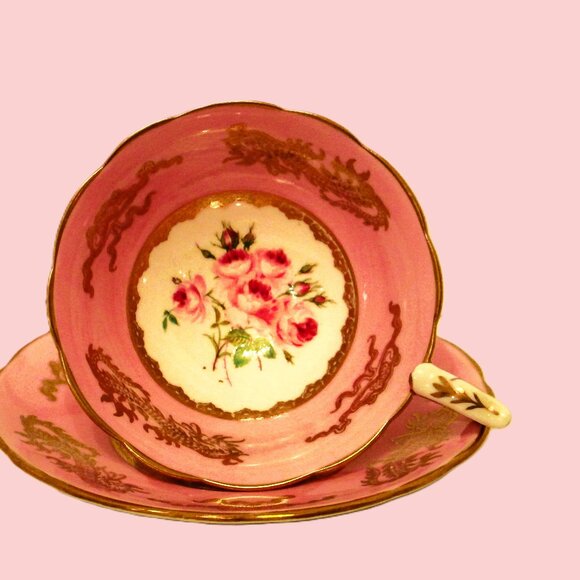 Vtg Royal Stafford bouquet of pink roses,rosebuds,greenery pedestal teacup set - Picture 6 of 12